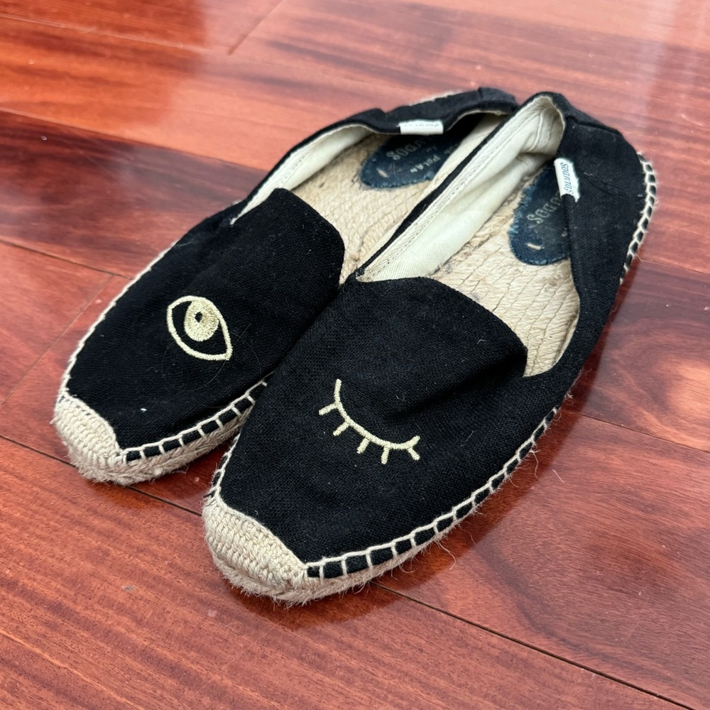 Soludos Wink Embroidery Black Slipper Women size 8